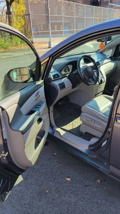 2014 Honda Odyssey - Image 10 of 21