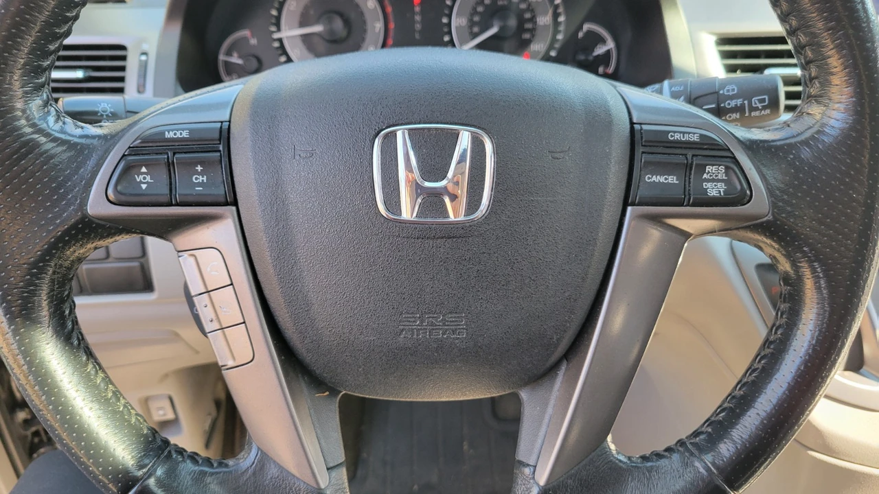 2014 Honda Odyssey - Image 17 of 21