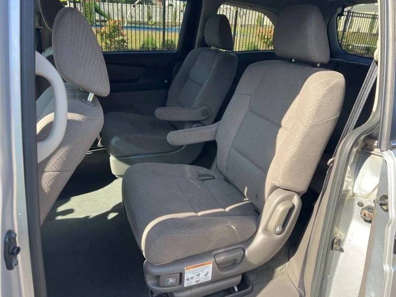 2014 Honda Odyssey - Image 11 of 12
