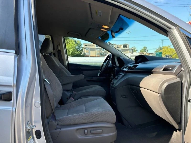 2014 Honda Odyssey - Image 8 of 12