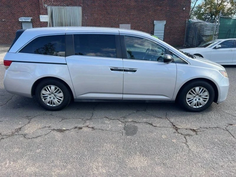 2014 Honda Odyssey - Image 3 of 12
