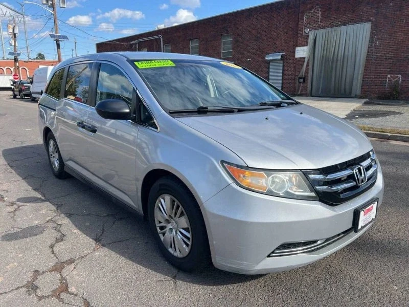 2014 Honda Odyssey - Image 2 of 12