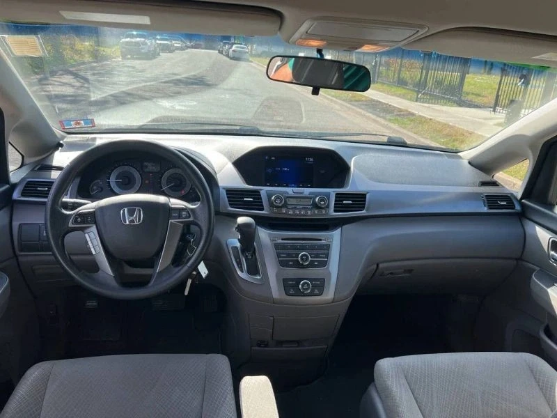 2014 Honda Odyssey - Image 10 of 12