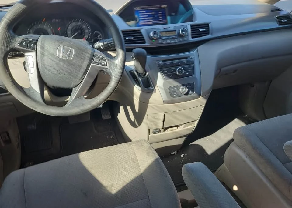 2014 Honda Odyssey - Image 10 of 16