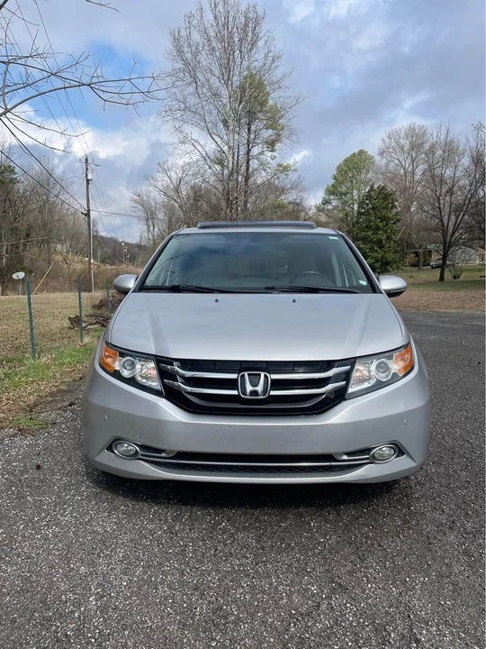 2014 Honda Odyssey - Image 2 of 16