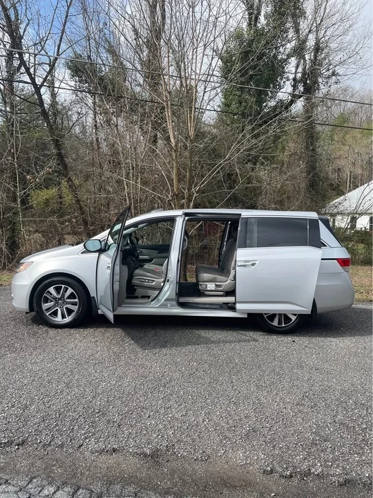2014 Honda Odyssey - Image 4 of 16