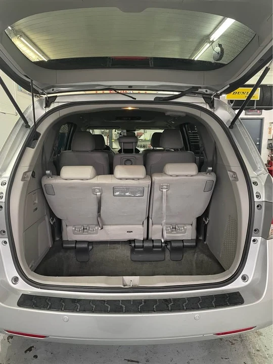2014 Honda Odyssey - Image 14 of 16