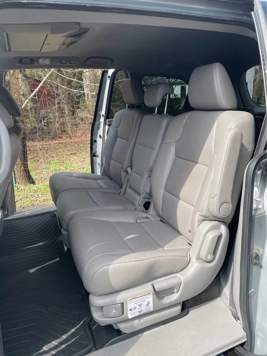 2014 Honda Odyssey - Image 11 of 16