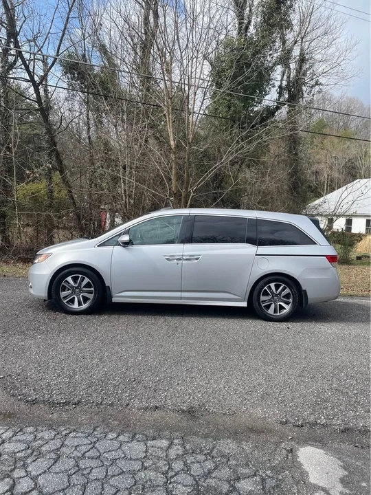 2014 Honda Odyssey - Image 3 of 16