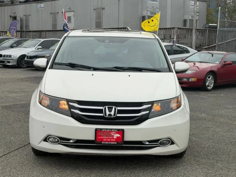 2014 Honda Odyssey - Image 2 of 12