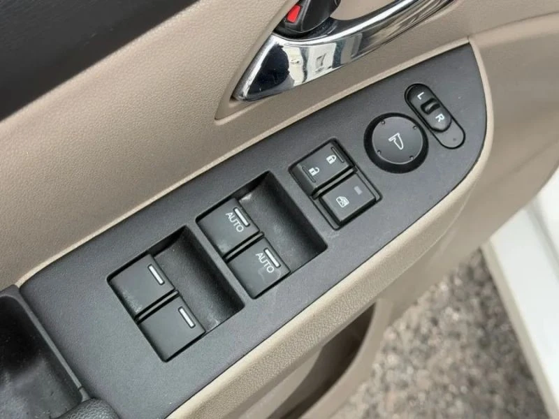 2014 Honda Odyssey - Image 10 of 12