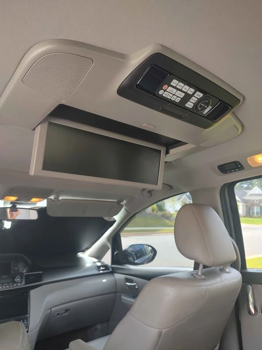 2014 Honda Odyssey - Image 8 of 17