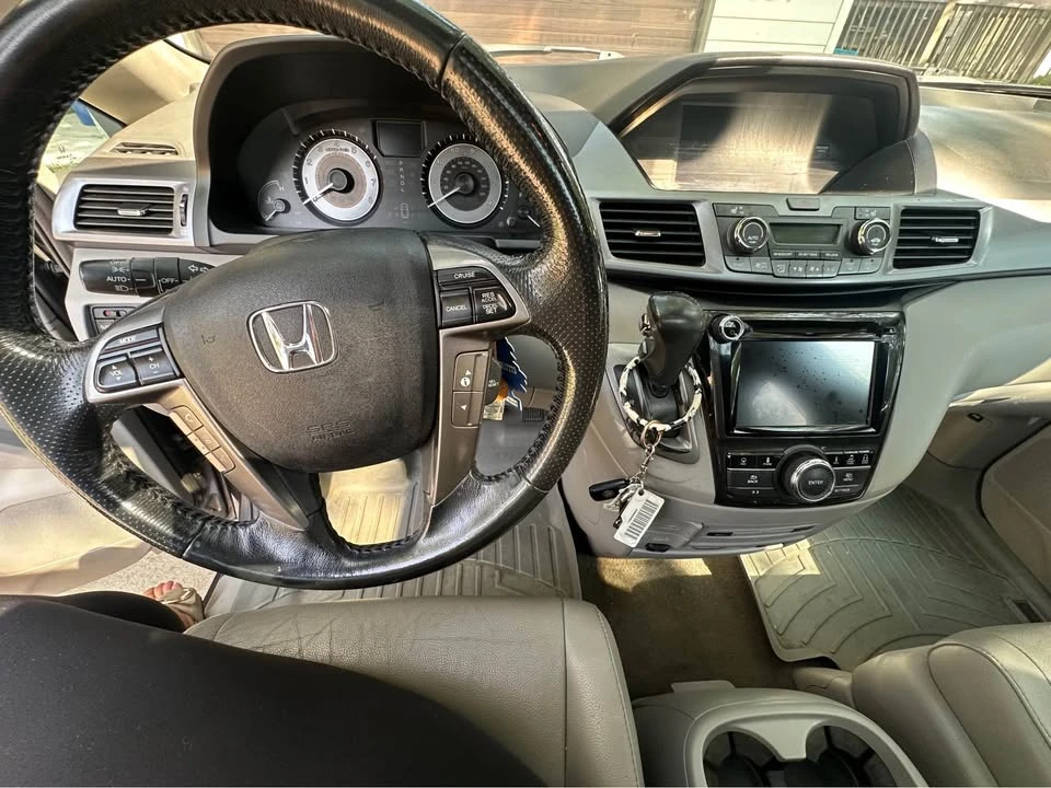 2014 Honda Odyssey - Image 5 of 11