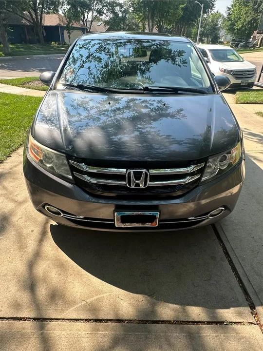 2014 Honda Odyssey - Image 2 of 11