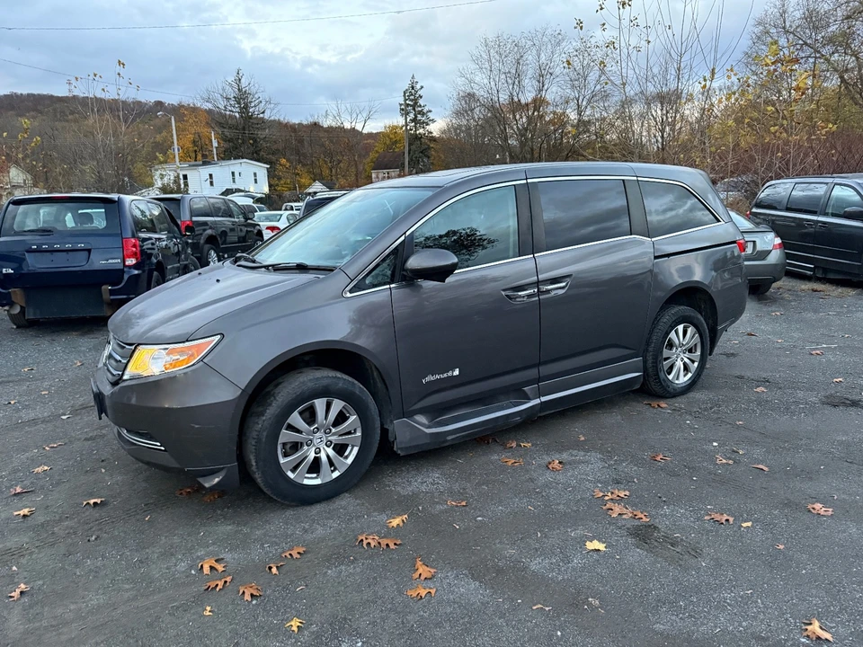 2014 Honda Odyssey - Image 2 of 18