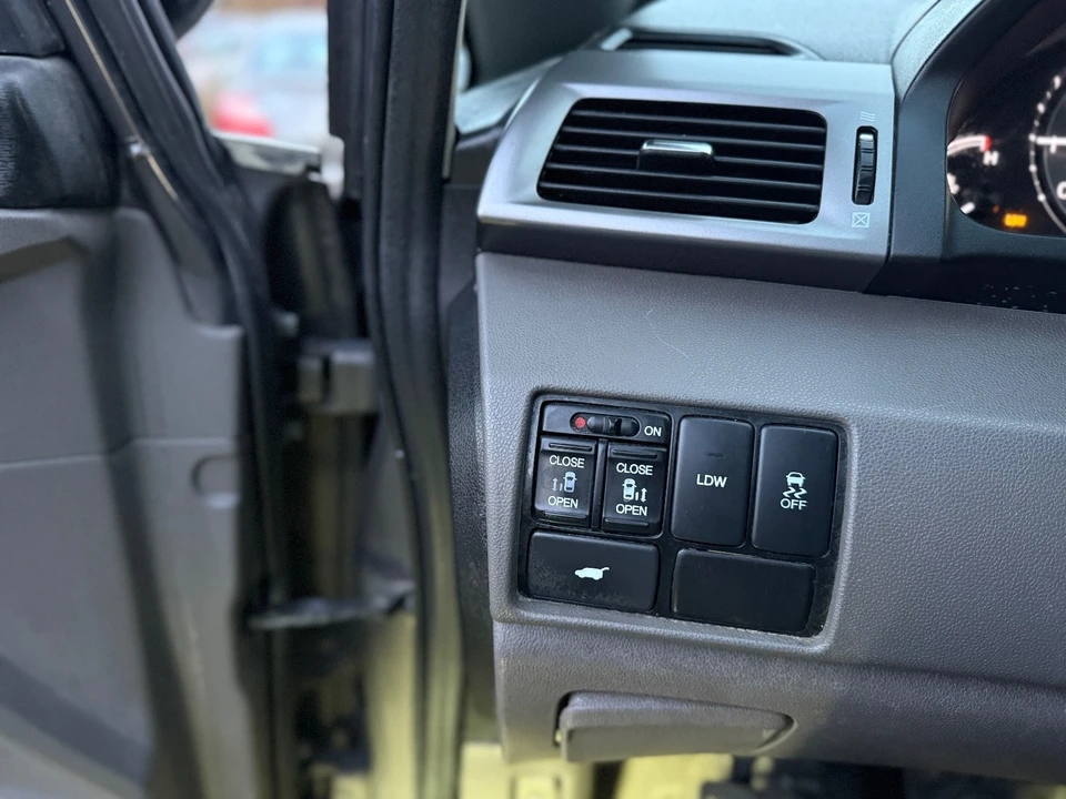 2014 Honda Odyssey - Image 9 of 18