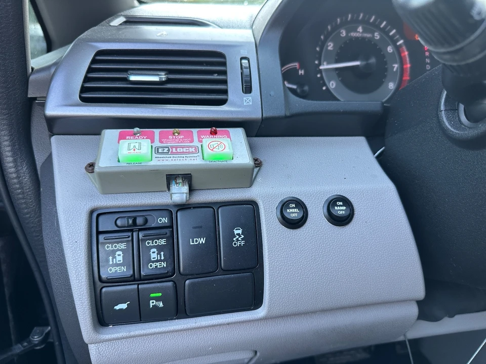 2014 Honda Odyssey - Image 10 of 21