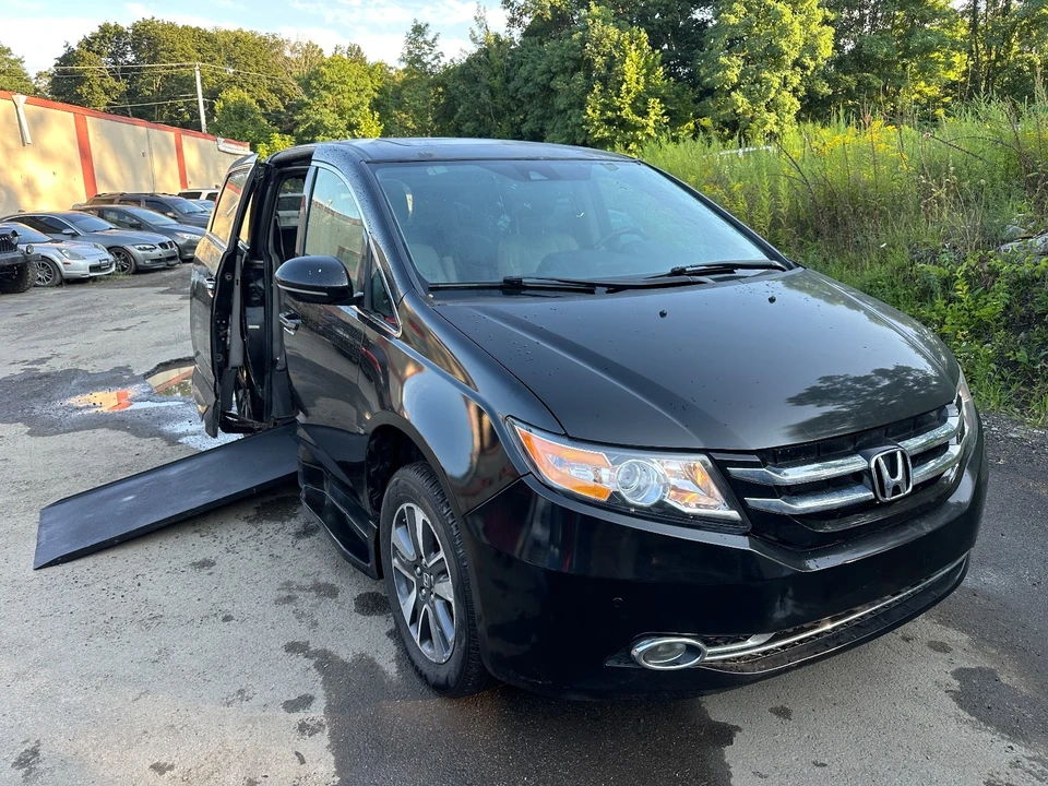 2014 Honda Odyssey - Image 3 of 21