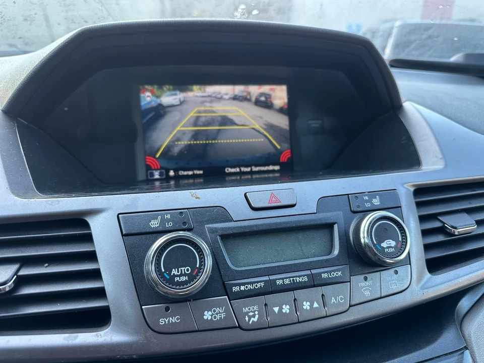2014 Honda Odyssey - Image 14 of 21