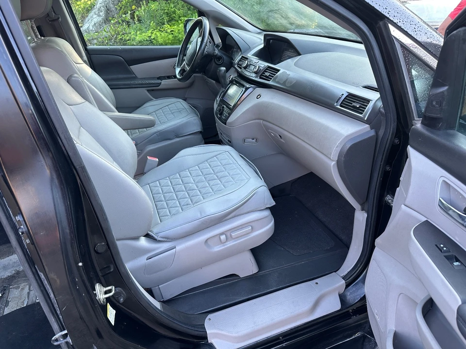 2014 Honda Odyssey - Image 16 of 21
