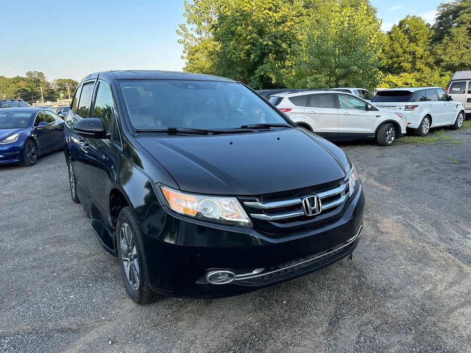 2014 Honda Odyssey - Image 2 of 21