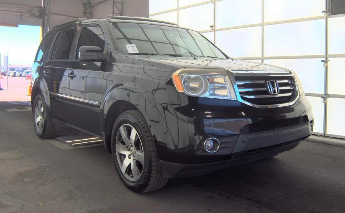2014 Honda Pilot 2nd Gen - Image 3 of 11
