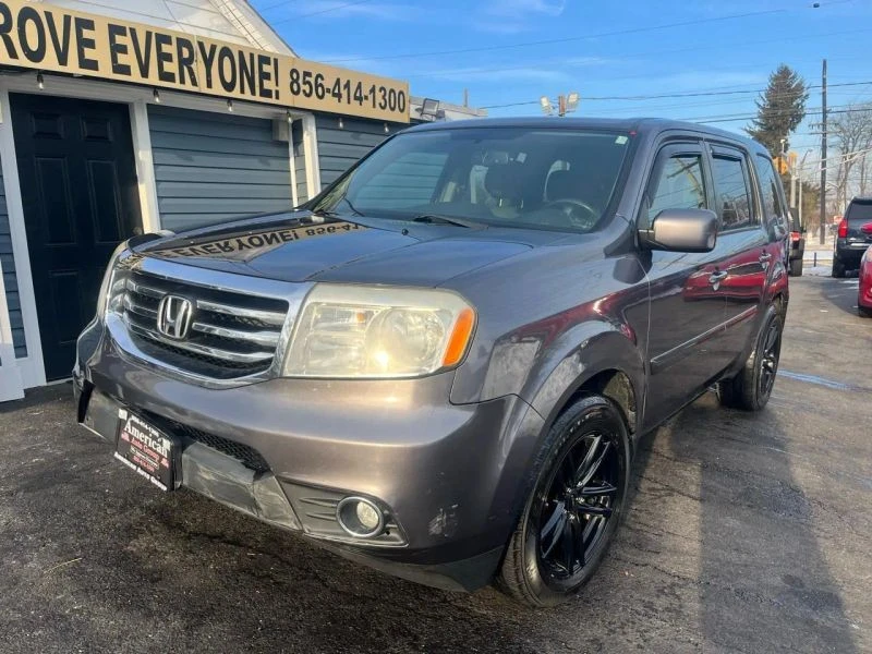 2014 Honda Pilot 2nd Gen - Image 2 of 12
