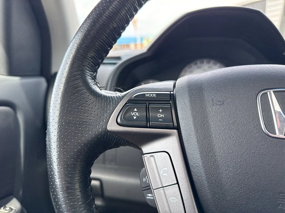 2014 Honda Pilot 2nd Gen - Image 16 of 21