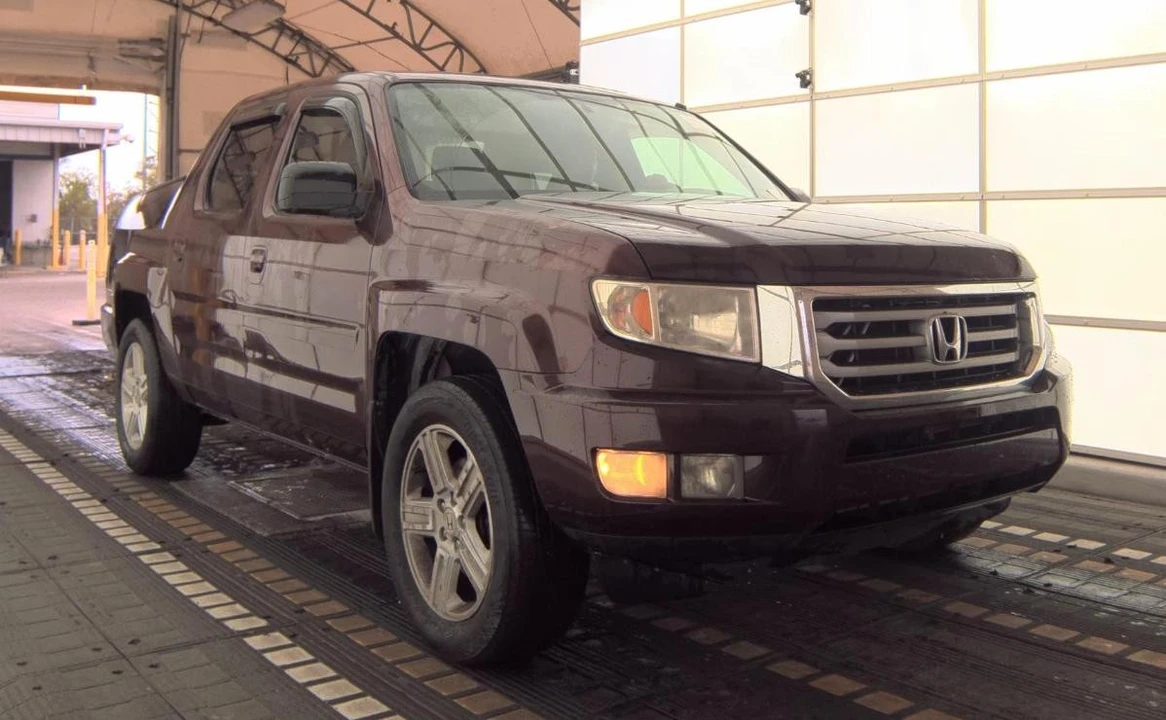 2014 Honda Ridgeline 1st Gen - Image 3 of 10