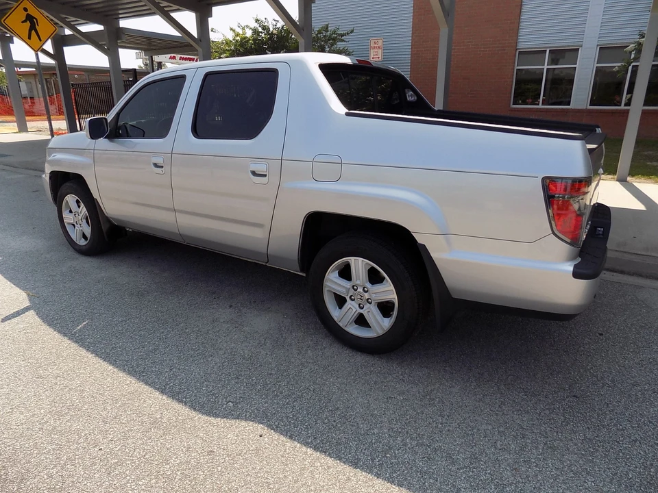 2014 Honda Ridgeline 1st Gen - Image 6 of 31