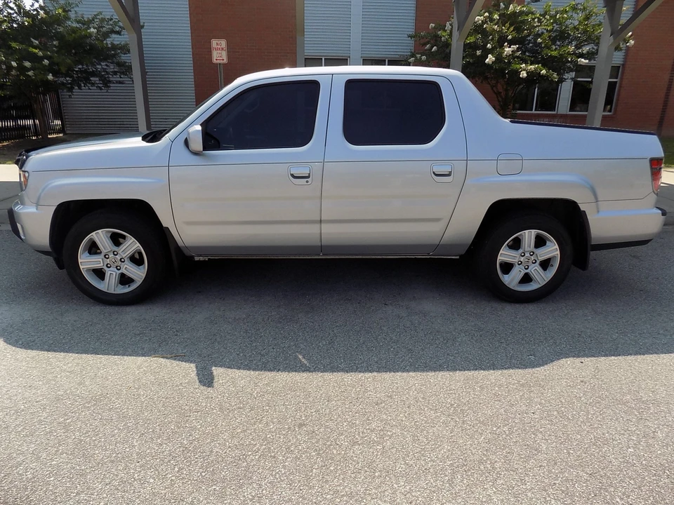 2014 Honda Ridgeline 1st Gen - Image 5 of 31
