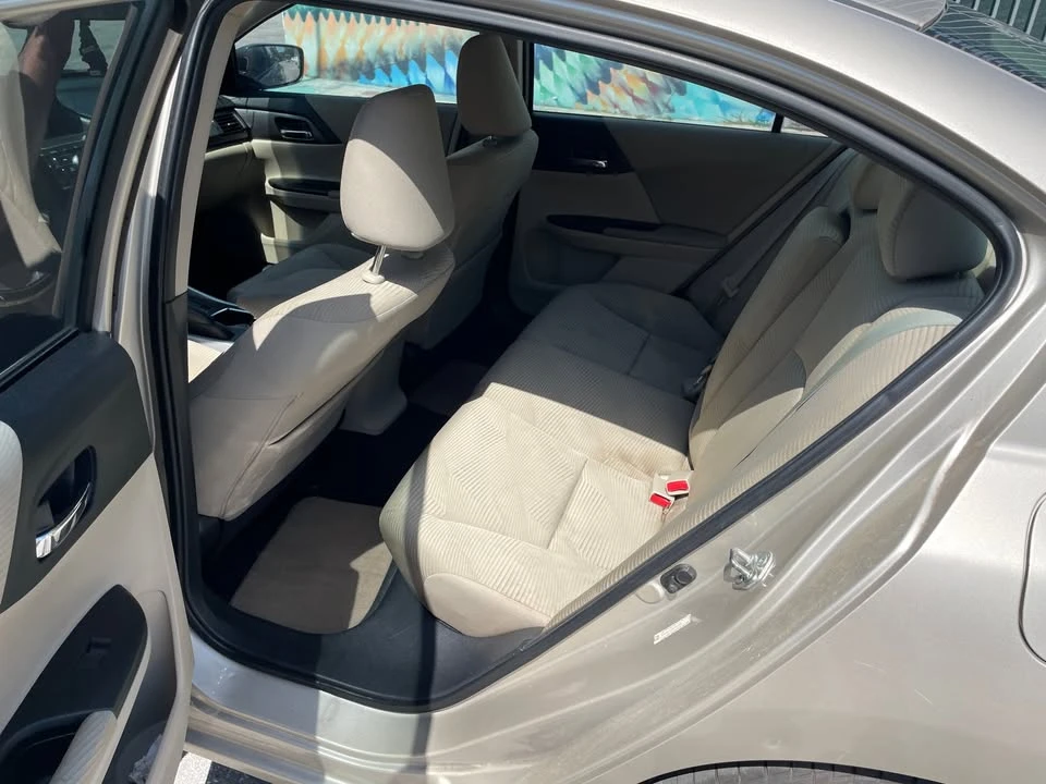 2014 Honda Accord 9th Gen - Image 9 of 11