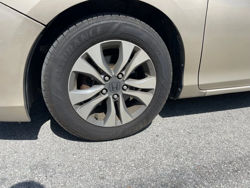 2014 Honda Accord 9th Gen - Image 11 of 11