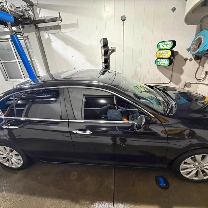 2014 Honda Accord 9th Gen - Image 1 of 9