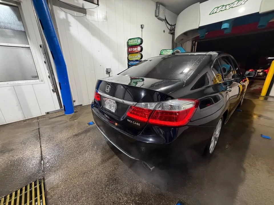 2014 Honda Accord 9th Gen - Image 2 of 9