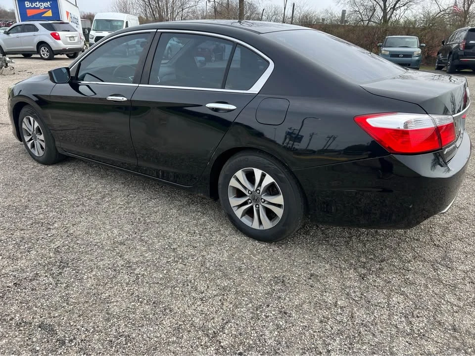 2014 Honda Accord 9th Gen - Image 3 of 11
