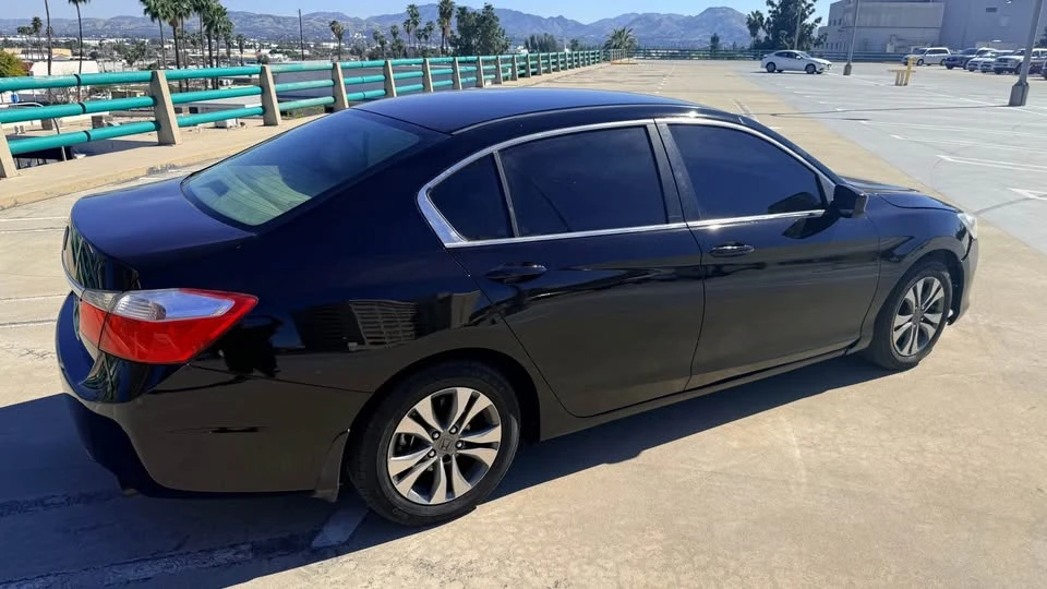 2014 Honda Accord 9th Gen - Image 3 of 7