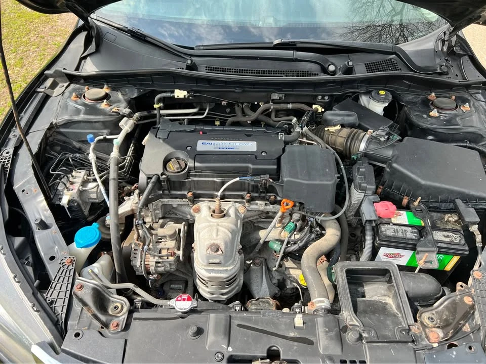 2014 Honda Accord 9th Gen - Image 13 of 16
