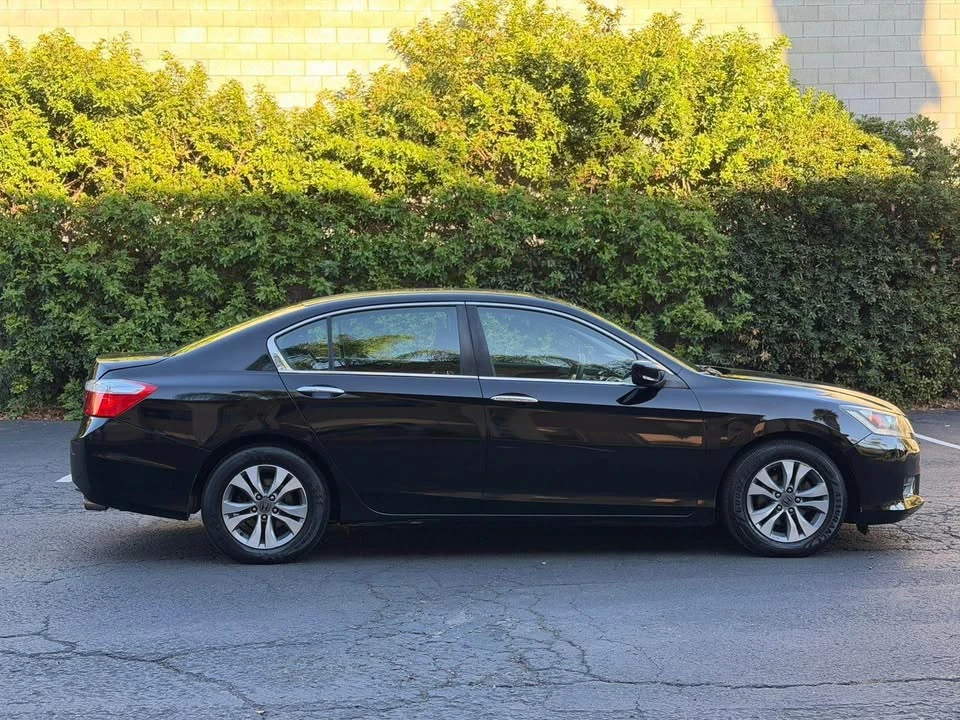 2014 Honda Accord 9th Gen - Image 7 of 13