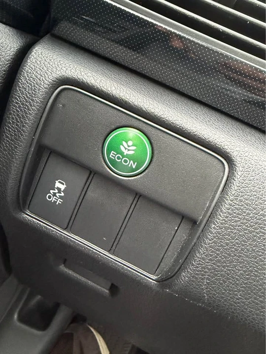 2014 Honda Accord 9th Gen - Image 15 of 17