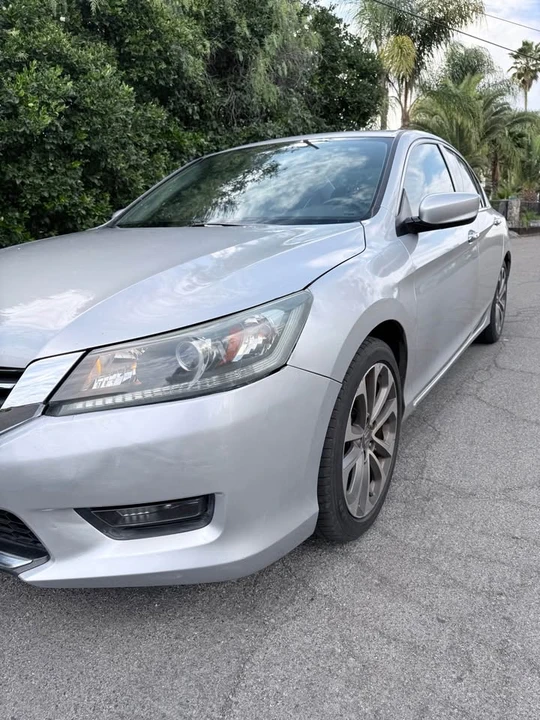 2014 Honda Accord 9th Gen - Image 4 of 18