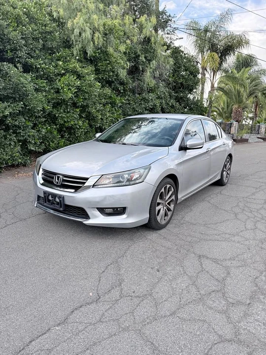 2014 Honda Accord 9th Gen - Image 1 of 18