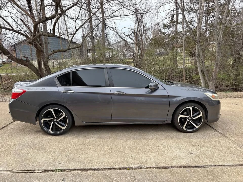 2014 Honda Accord 9th Gen - Image 1 of 7