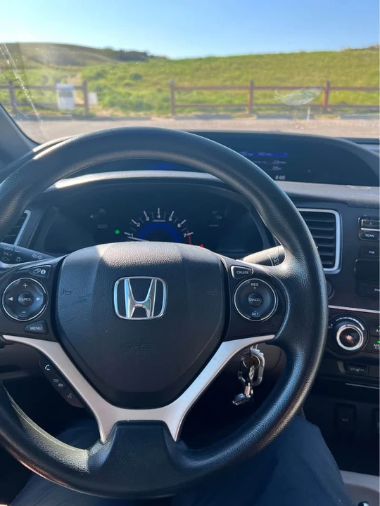 2014 Honda Civic 9th Gen - Image 5 of 7
