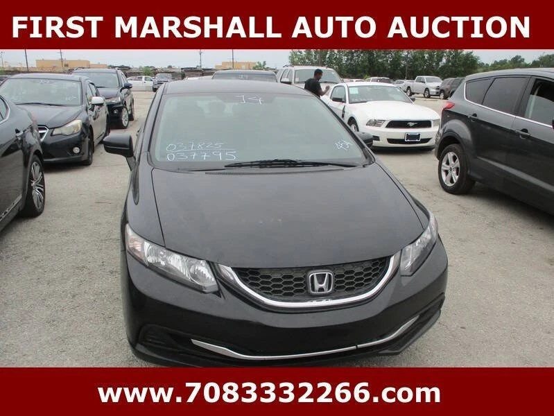 2014 Honda Civic 9th Gen - Image 2 of 9