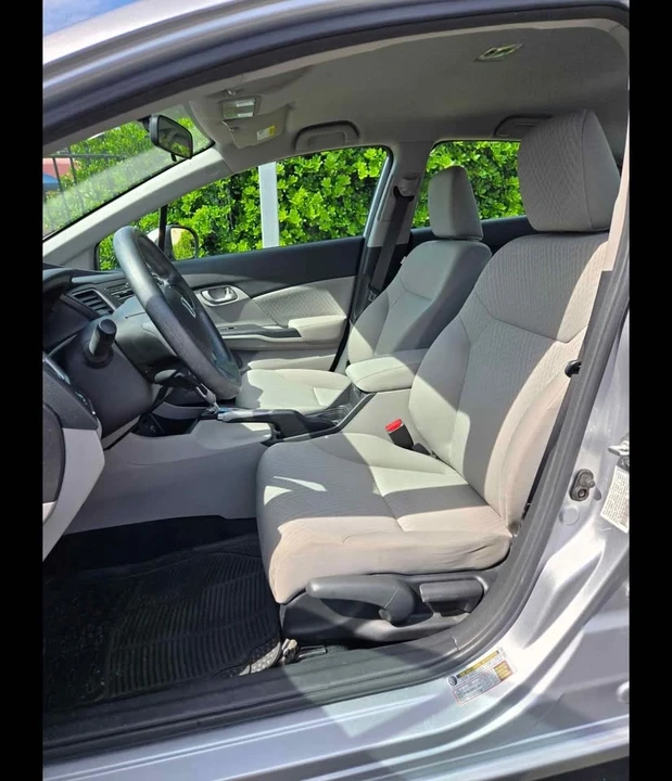 2014 Honda Civic 9th Gen - Image 5 of 7