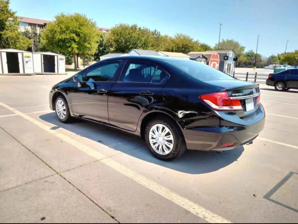 2014 Honda Civic 9th Gen - Image 3 of 15