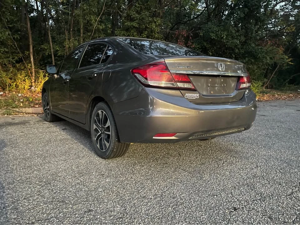 2014 Honda Civic 9th Gen - Image 5 of 10