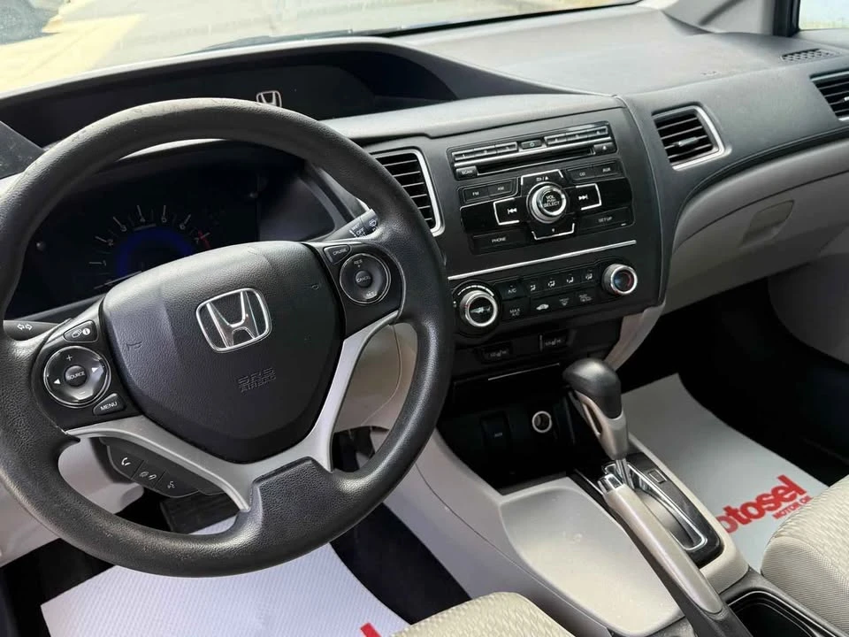 2014 Honda Civic 9th Gen - Image 8 of 11