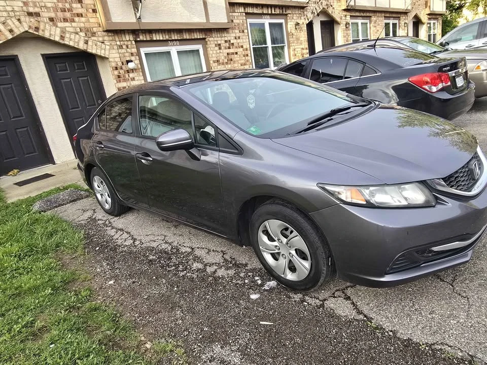 2014 Honda Civic 9th Gen - Image 2 of 6